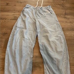 GAP stretchy waist Light Blue and White Striped Pants